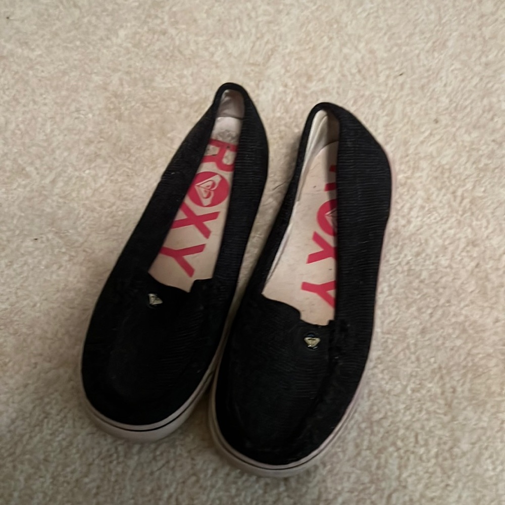 Roxy black slip on sneakers